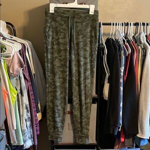 Lululemon Ready to Rulu Jogger 29" Sz 6 Heritage Camo Dark Olive Green Twill